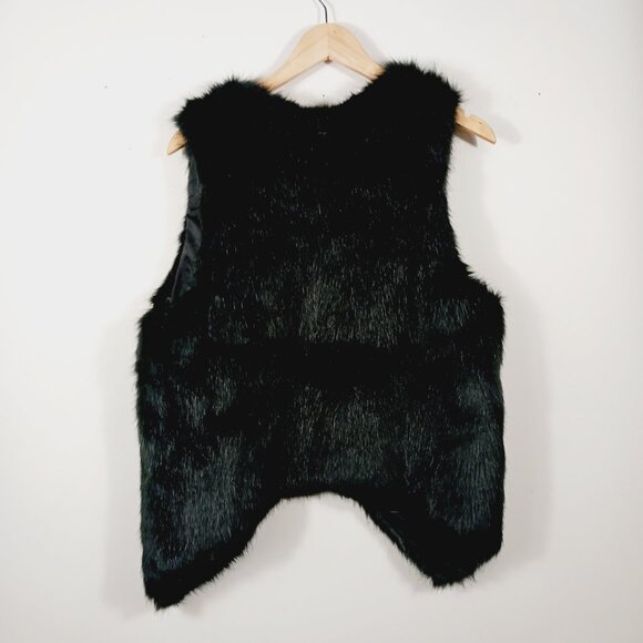 Skies Are Blue, Black Faux Fur Vest, Size Medium, Chic, Glamourous, Luxe, Resort - Picture 7 of 12